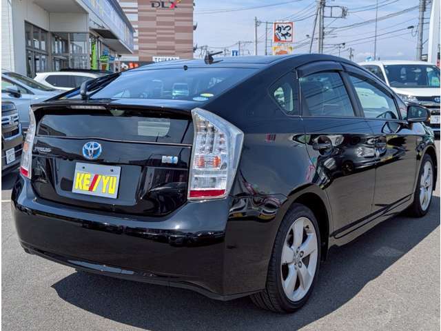 ☆修復歴表示を自社基準では無く、公的機関「（財）日本自動車査定協会」の基準を採用し、全車に修復歴の有無や箇所、程度を明記☆