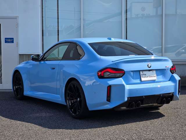 この度は弊社認定中古車をご覧いただき誠にありがとうございます。弊社はBMW 正規ディーラーですので遠方のお客様も安心してご購入下さい。ご不明な点がございましたらお気軽にお申し付けください。