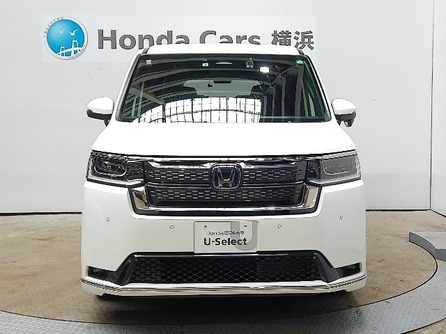 こちらのおクルマはメーカー保証期間内ですので新車一般保証特別保証を継承いたします（一般保証は新車登録月から3年間または走行60000kmまで、特別保証は新車登録月から5年間または100000kmまで）