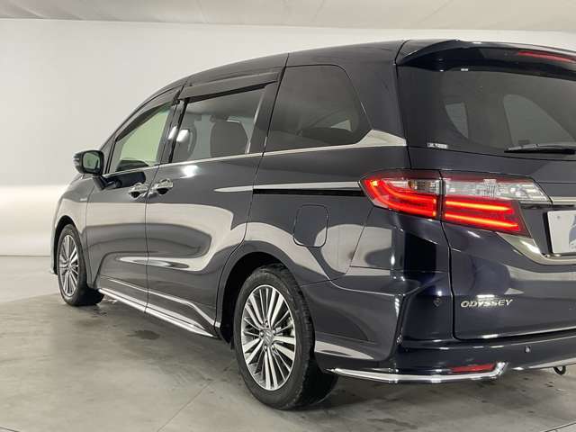 中古車でもスタンダードになりつつある【ボディーコーティング】当社は異物除去・磨き施工込みの親水性コーティングで仕上がり◎です☆