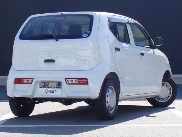 オリックス認定中古車は厳選した上質な車輌のみをお届け致します。全車にプロの職人による徹底した内外装の清掃、磨き上げ、コーティング処理を施しております。