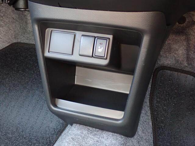 シートヒーターございます。