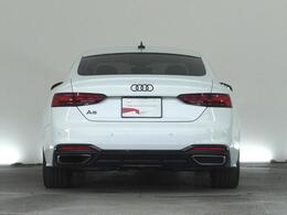 当店はアウディフォルクスワーゲンリテールジャパンの取扱車両でしたら、どちらの店舗のお車でもお取り寄せ可能です。