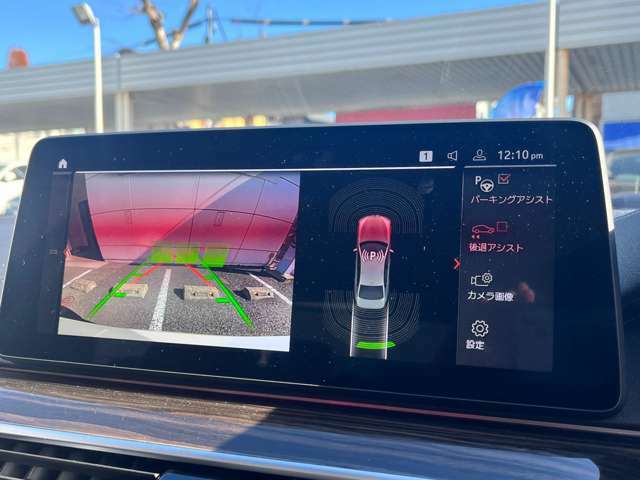 リアビューカメラ装備
