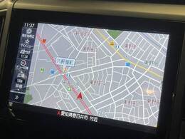 純正8型ナビ　フルセグ　バックカメラ　Bluetooth　DVD/CD　再生
