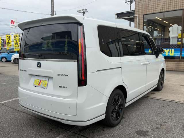 自社陸運局指定工場完備！国家資格車検検査員やメーカー資格1級を持った整備士による整備。ステレオ、エアコン等走行に関係のない所も不具合箇所があれば修理してお渡しいたします。