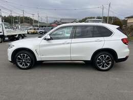 堀口自動車は、お車の販売、車検・整備、鈑金、レンタカー、レッカーサービスとお車に関しての業務を全て自社にて行っております。どんな時でも頼りになるお店づくりを目指しております！