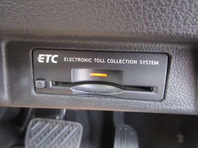 〔ETC〕高速道路必須アイテムのETC装着済みです。最近はスマートインターチェンジも増えてきたのでETC必須ですね！