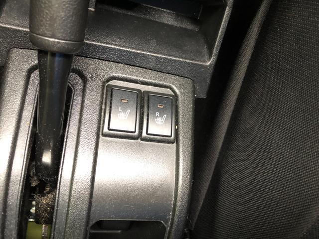 寒い時期に嬉しい運転席・助手席シートヒーター☆