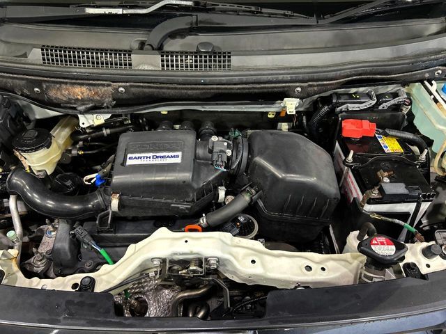 親切・丁寧な専門メカニックスタッフが応対！・車検・点検整備・事故等の修理などアフターサービスも安心。お車のカスタマイズもネクステージのサービススタッフまでご相談ください！