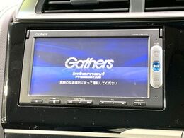 【純正ナビ】人気の純正ナビを装備。オーディオ機能も充実しており、Bluetooth接続すればお持ちのスマホやMP3プレイヤーの音楽を再生可能！毎日の運転がさらに楽しくなります！！