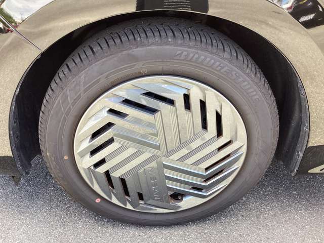タイヤ廻り