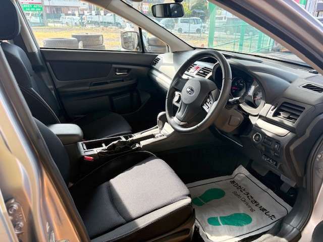 運転席廻りの画像です！操作スイッチ類も比較的に綺麗な状態です♪他に詳細画像をご希望の方はこちら！【1st@e-g-a.co.jp】へご連絡ください！