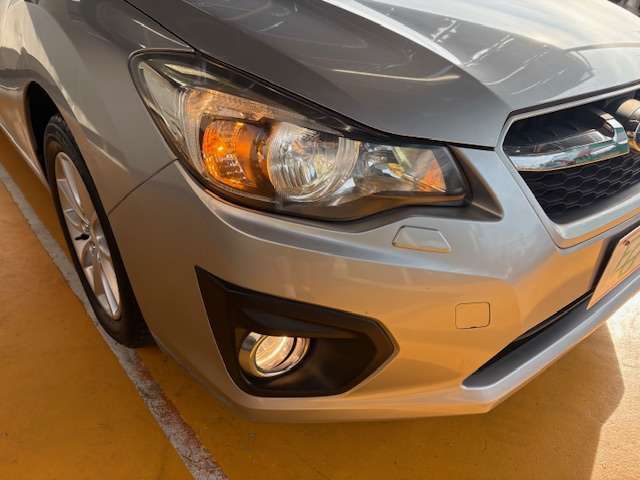 ご希望のお客様には、納車時までに細かなキズやヘコミなどを当社工場にて修復後お渡しする事も可能ですので、お気軽にスタッフまでご相談ください！（別途費用）