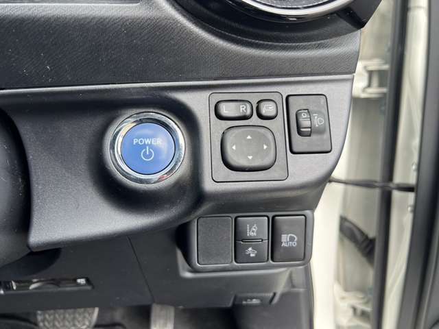 オプションパーツ・ナビ・オーディオ・コーティングなど承ります。お客様のご要望に合う車両をトータルサポートいたしますので、車が詳しくない方でもスタッフが丁寧にご説明させていただきます。