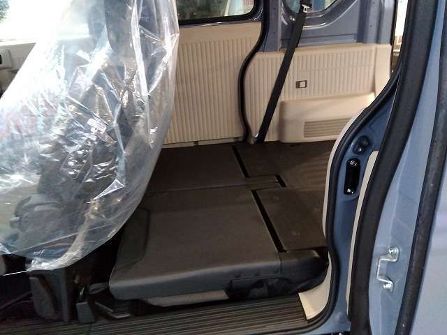 走行830Km☆純正8型ナビ☆フルセグ☆Bluetooth☆バックカメラ☆LEDヘッドライト☆急速充電ポート☆シートヒーター☆衝突軽減ブレーキ☆アダプティプクルーズコントロール☆レーンキープアシスト