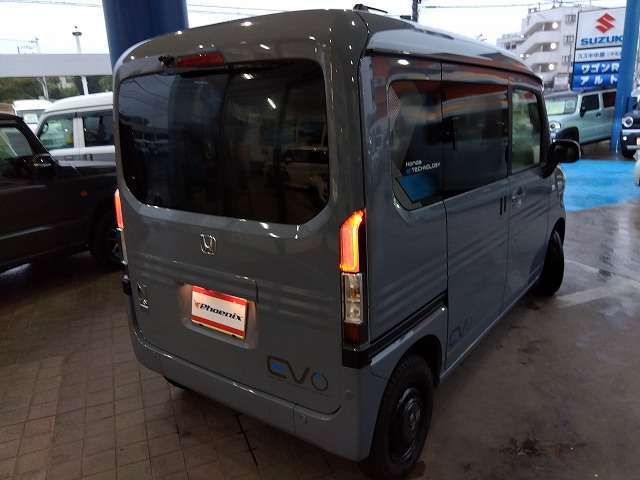 走行830Km☆純正8型ナビ☆フルセグ☆Bluetooth☆バックカメラ☆LEDヘッドライト☆急速充電ポート☆シートヒーター☆衝突軽減ブレーキ☆アダプティプクルーズコントロール☆レーンキープアシスト