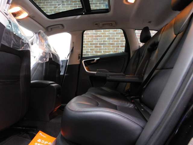 【全国屈指のボルボ中古車専門店】長年の経験によるウィークポイントを車種専門整備士が隅々まで点検整備。ご納車後も当社が全面的にバックアップ致します♪