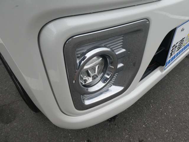 ヘッドライト★地元で創業40年の相馬モータースです。安心の指定整備工場完備。板金塗装も自社にて行っております。納車後のアフターサービスも安心！腕利きのスタッフがお客様をフルサポートします★