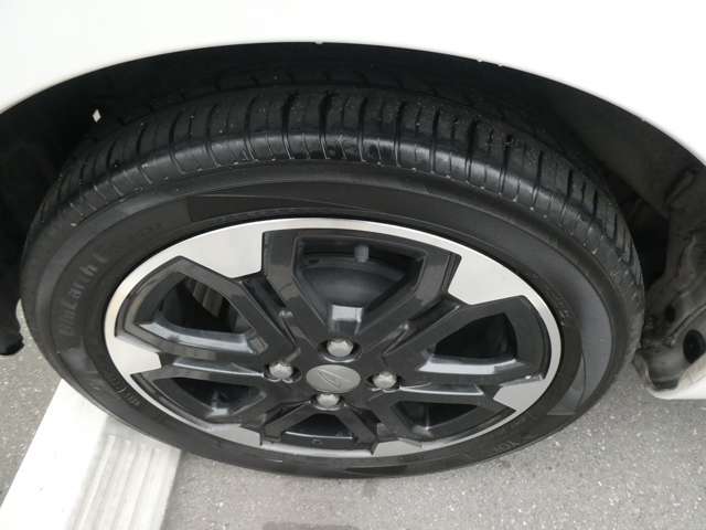 タイヤ★地元で創業40年の相馬モータースです。安心の指定整備工場完備。板金塗装も自社にて行っております。納車後のアフターサービスも安心！腕利きのスタッフがお客様をフルサポートします★