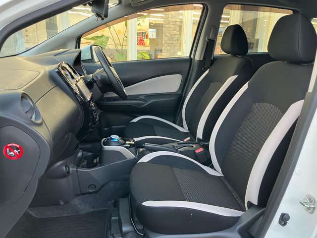 買取実績データを活かし、お電話でのやり取りだけで査定も可能。簡単・スピーディーにお車をお買取させていただいております。