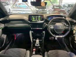 アイポイントが高く見晴らしの良い運転席です！