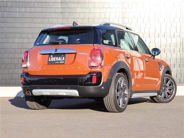 修復歴（事故歴）のある車は販売致しません※当社基準による調査の結果、修復歴車と判断された車両は一部店舗を除き、販売を行なっておりません。万一、修復歴があった場合にはご契約の解除等に応じます