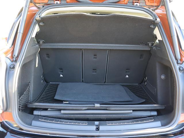 上質な乗り心地と快適なドライブをお楽しみ頂ける1台です。