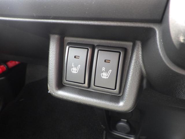 寒い冬に便利なシートヒーター付きです。運転席だけでなく助手席にも付いています。