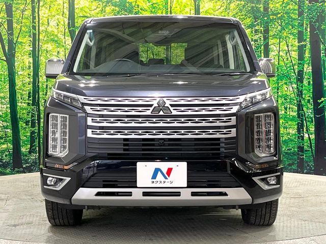大好評のボディコーティング「弾スプラッシュコート」もご納車までに施工可能。通常のガラスコートと異なる、耐久年数6年の無機質ガラスコーティングが、ボディをキレイな状態に保ってくれます。