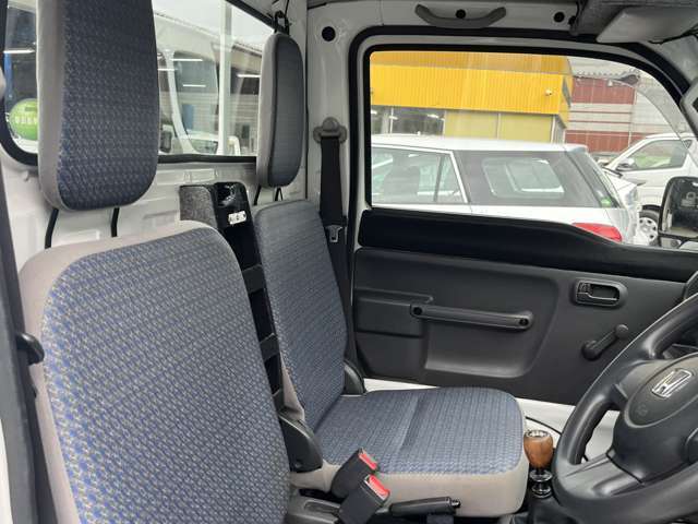 気になった方は、ぜひ1度現車確認も踏まえてハンドルを握りにご来店下さい♪