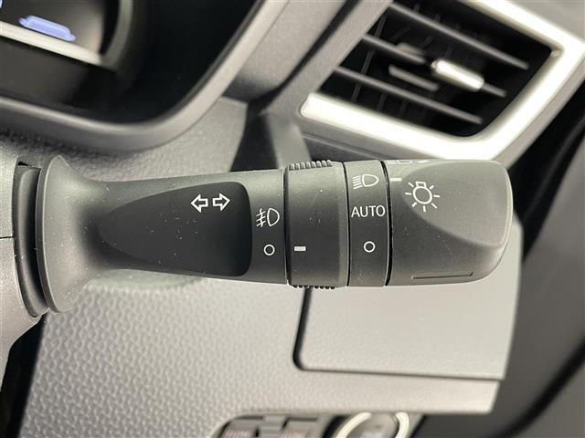 【運転席操作部】快適なドライブを楽しむための機能が装備されています！運転席から触れるので、使いやすいです！除菌プランいれていただくと、さらに清潔で安心していただけます！