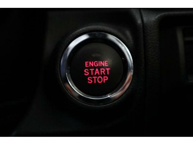 車内にキーがあればあとはブレーキを踏んでスタートボタンを押せば楽々エンジンスタート！カバンの中からキーを探す手間も省けます