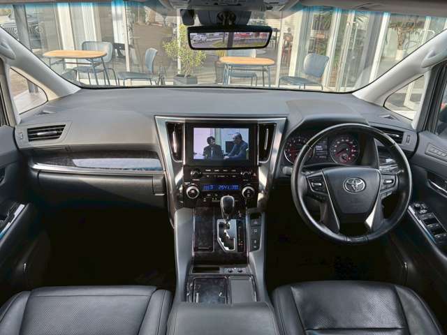 ♪全国どこへでもご納車可能です♪　陸送費用につきましては、お気軽にスタッフまでお問い合わせ下さい。　ご連絡をお待ちしております。　　お問い合わせ電話番号は、0567-31-6760までお願い致します。