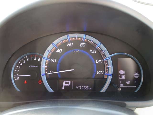 ご遠方からの来店の場合、商談中だったり事前整備を行っていて実車を見せられない可能性もございますので、ご来店していただく際には店長の伊藤までお電話をお願いいたします。【TEL0193-69-2820】