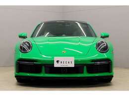 迫力あるフロントフェイスとなります。