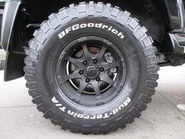 ブラック16インチAWにBFgoodrichKM2装着済み！