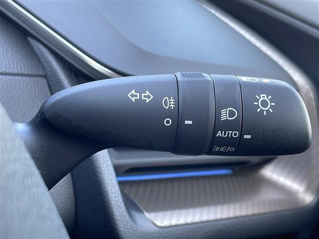 【　オートライト　】オートライトなのでライトの点け忘れを気にすることなく運転が出来ます♪