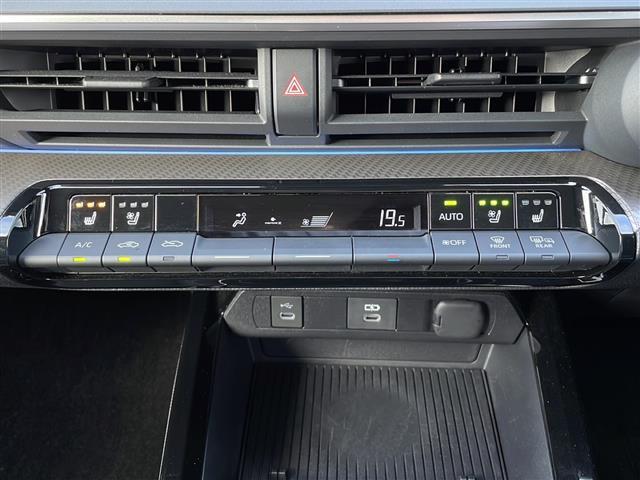 【　オートエアコン　】車内温度を感知して自動で温度調整をしてくれるのでいつでも快適な車内空間を創り上げます！