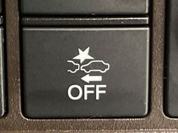 【ホンダセンシング】走行中に前方の車両等を認識し、衝突しそうな時は警報とブレーキで衝突回避と被害軽減をアシスト。より安全にドライブをお楽しみいただけます。