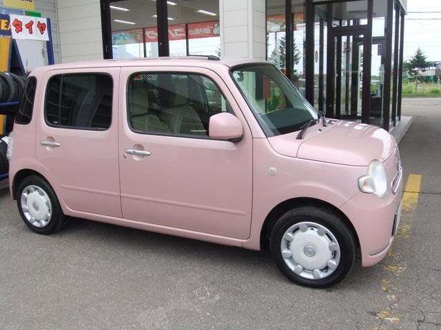 新車はもちろん各種メーカーの中古車販売もお任せ下さい！人気の軽自動車・コンパクトカー・ミニバンなど高年式で低走行な車種から低年式でお手ごろ価格の優良中古車まで幅広く取り揃えております♪