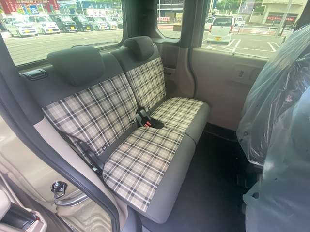 販売、整備、鈑金、保険など、お車に関わる事ならぜ～んぶまとめてケイカフェにお任せください！