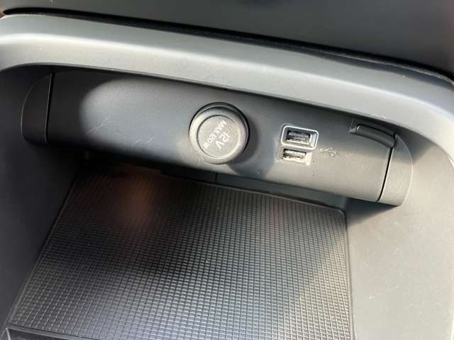 お車選びに役立つ情報や、スタッフの日常などをブログで書いております！ぜひ下記のリンクからご覧ください！！https://carboxkyoto.com/blog/