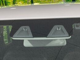 【スズキ　セーフティサポート】走行中に前方の車両等を認識し、衝突しそうな時は警報とブレーキで衝突回避と被害軽減をアシスト。より安全にドライブをお楽しみいただけます。