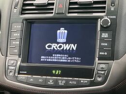【メーカー純正ナビ】インテリアに溶け込むスタイリッシュな「専用設計」メーカーナビを装備♪視認性や操作性など基本性能にも優れ、より上質なカーライフをお楽しみいただけます。