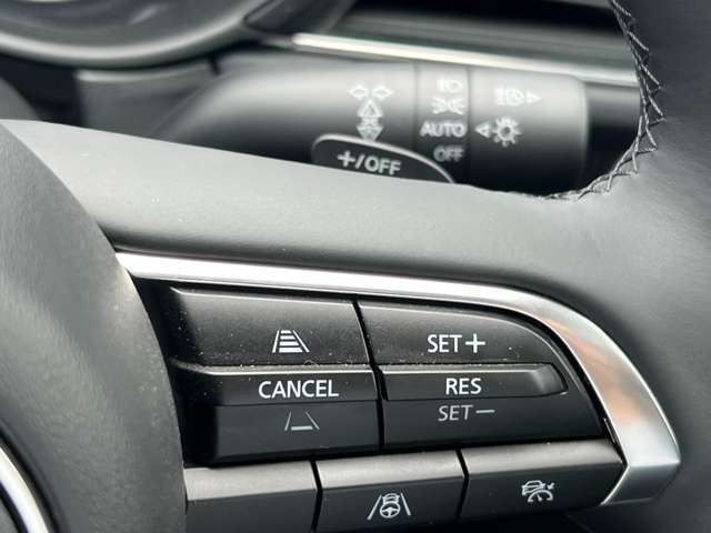 ◆チルト＆テレスコピックステアリング◆ドライバーのさまざまな体格に応じて適切な運転姿勢を取りやすいよう、ハンドルの前後位置と高さを調整できます◆