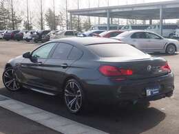 ★外装色は深みのある「シンガポール・グレー」となります。