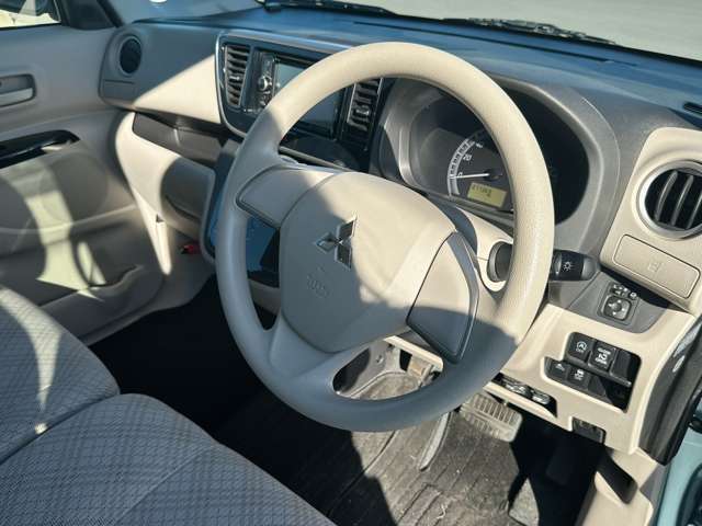 お客様のご予算帯に合わせたお車を常時100台以上取り揃えています！当社のスタッフがお客様のお車選びをしっかりサポートしご提案させていただきます！