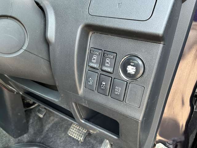 運転席操作部です！わからないスイッチ類や操作部はお気軽にお問い合わせ下さい！