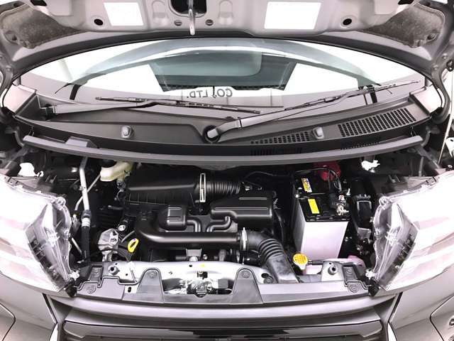 定期点検や車検、日常のメンテナンスも、どうぞ当社の整備工場にお任せください。